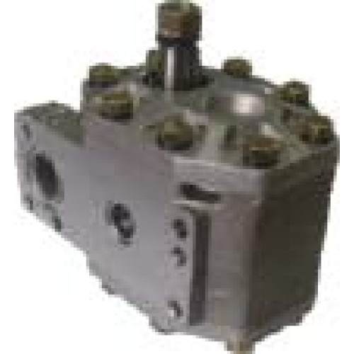 CASE/HP308873A1 TRACTOR PUMP